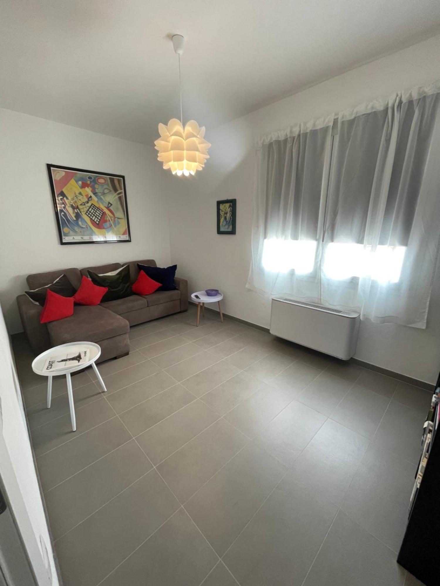 Luma10 Apartment Олбия Екстериор снимка