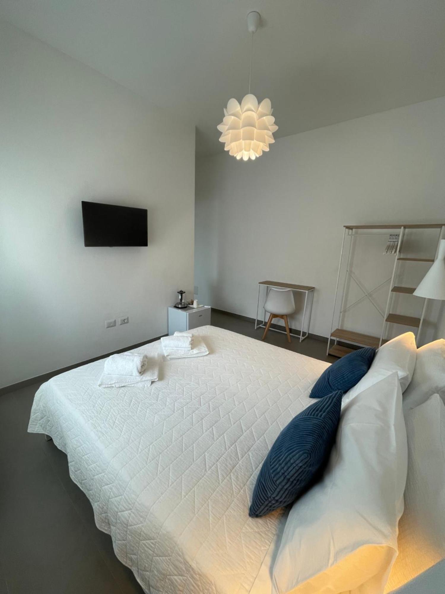 Luma10 Apartment Олбия Екстериор снимка